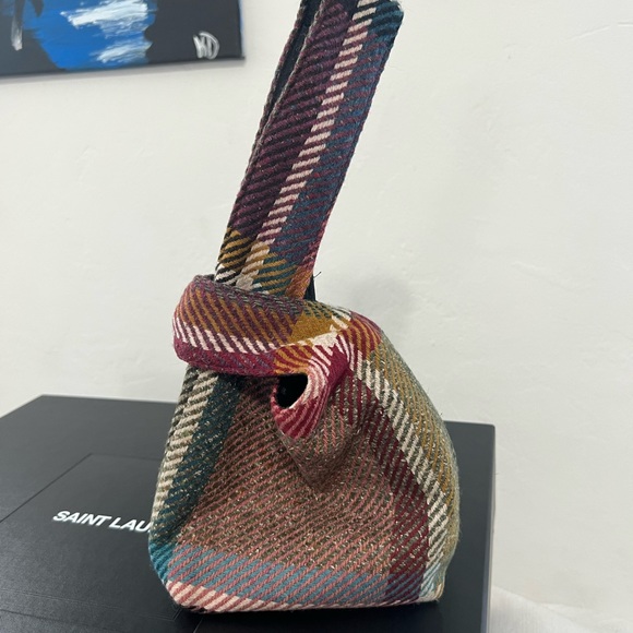 Yaito Wool Knot Bag - Picture 3 of 3